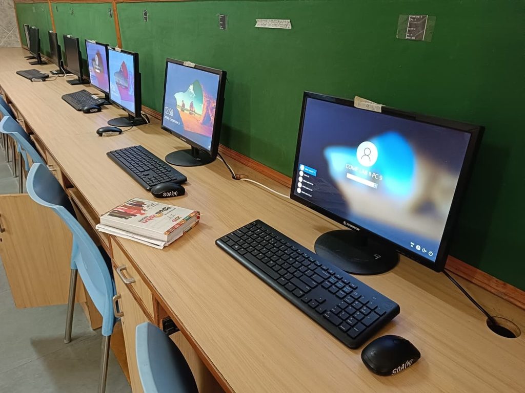 ASTER PRO-6 in Practice: A Cost-Efficient, Multi-User Computer Lab 3 image 2